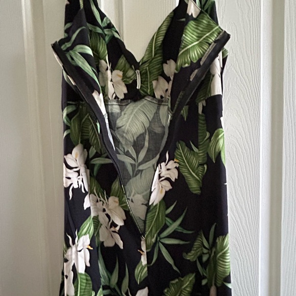 Hawaiian Sundress ๐ - Picture 5 of 7